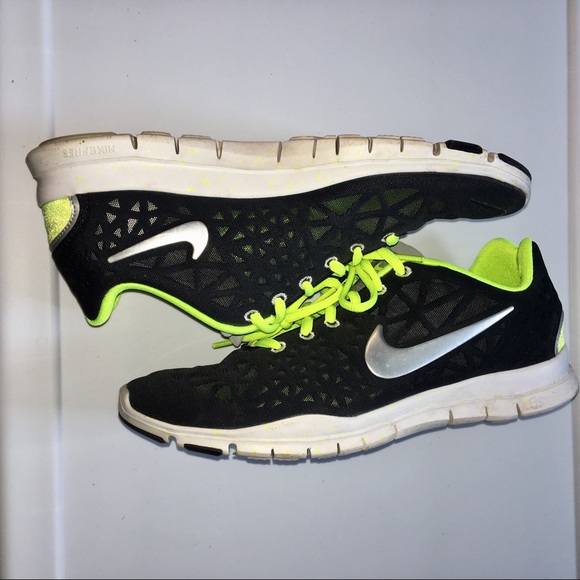 Women's Nike Free Black & Neon Green Sneaker Women's Nike Free Black & Neon Green Sneaker